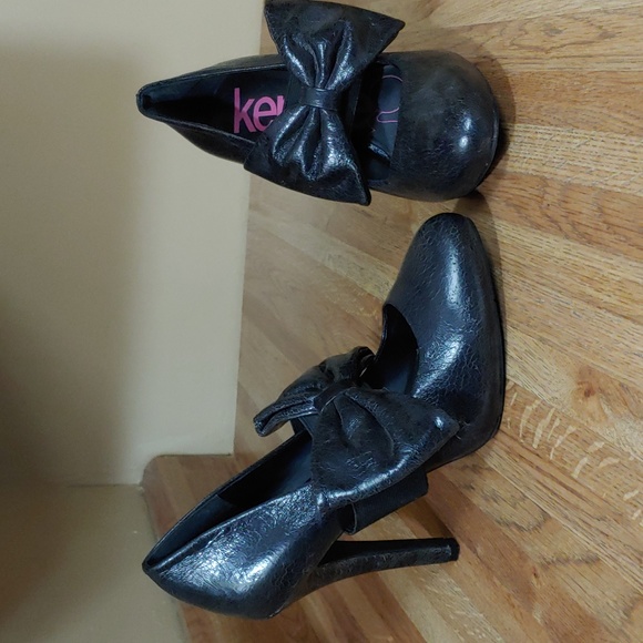 Kensie Mary Jane Bow Heels 7B - Picture 1 of 15